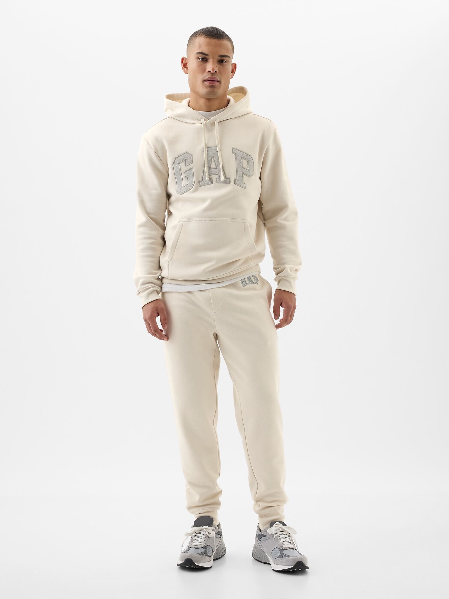 Gap white joggers deals