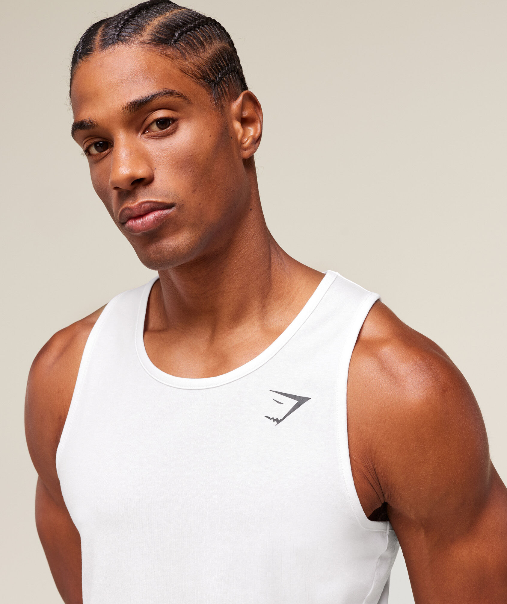 بلوزة كريتيكال بلا أكمام بلوزة كريتيكال بلا أكمام