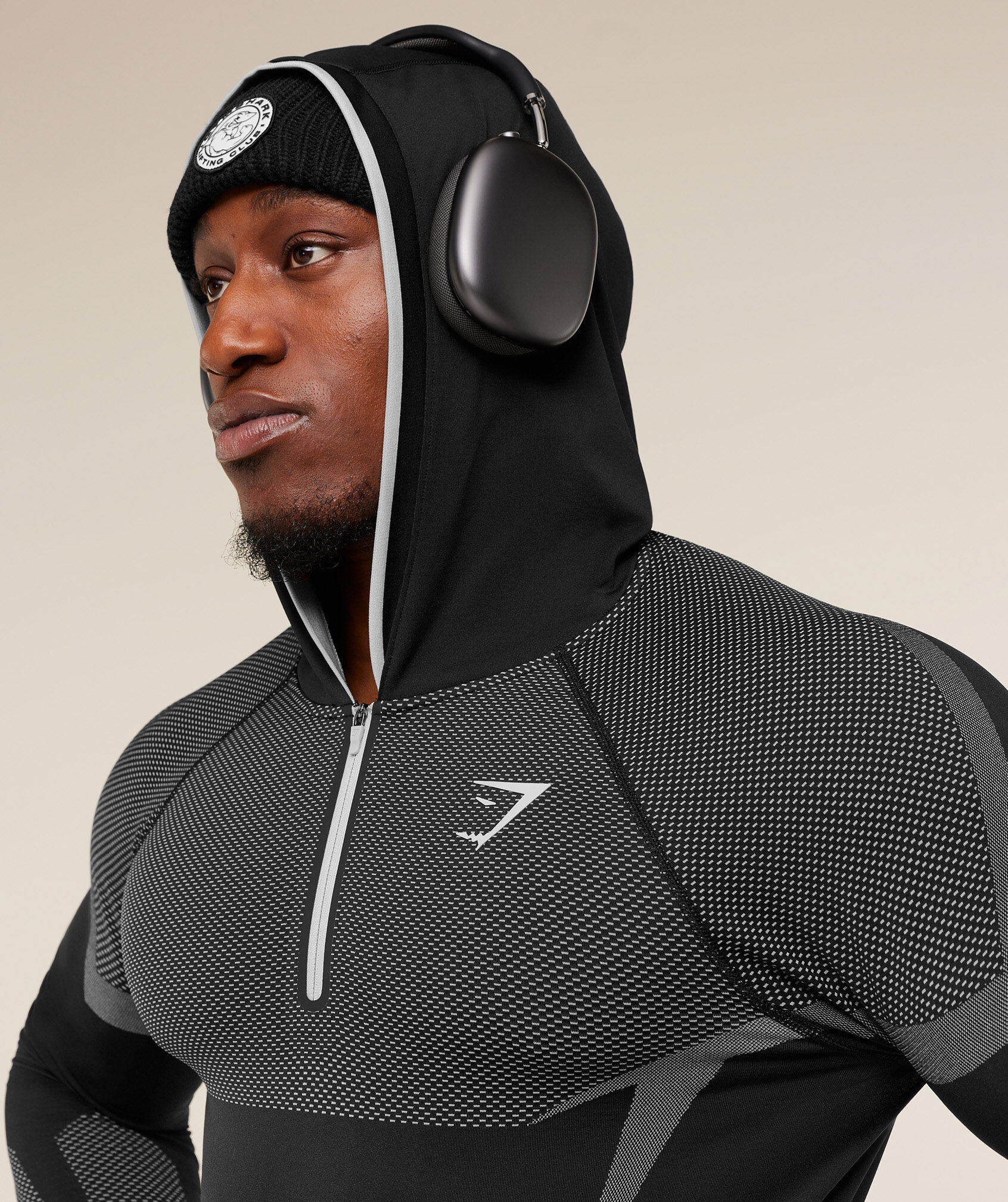 Shop Onyx 5.0 Seamless Hoodie Black/ Light Grey - Gymshark Dubai, UAE
