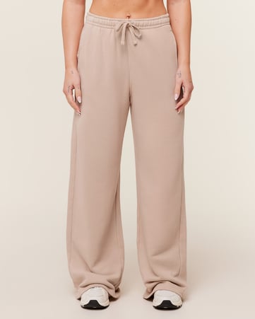 Pump Straight Leg Pant