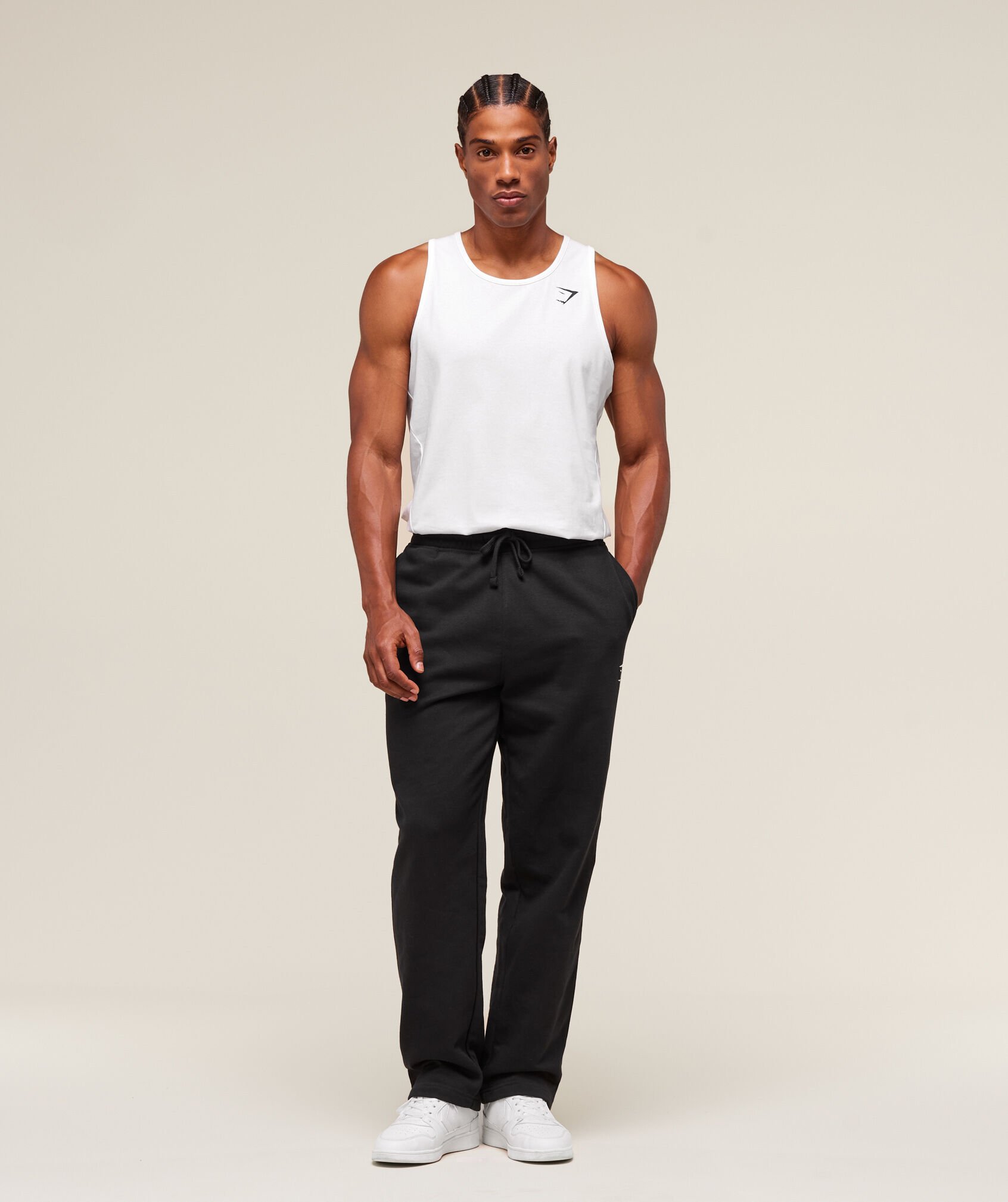 بلوزة كريتيكال بلا أكمام بلوزة كريتيكال بلا أكمام