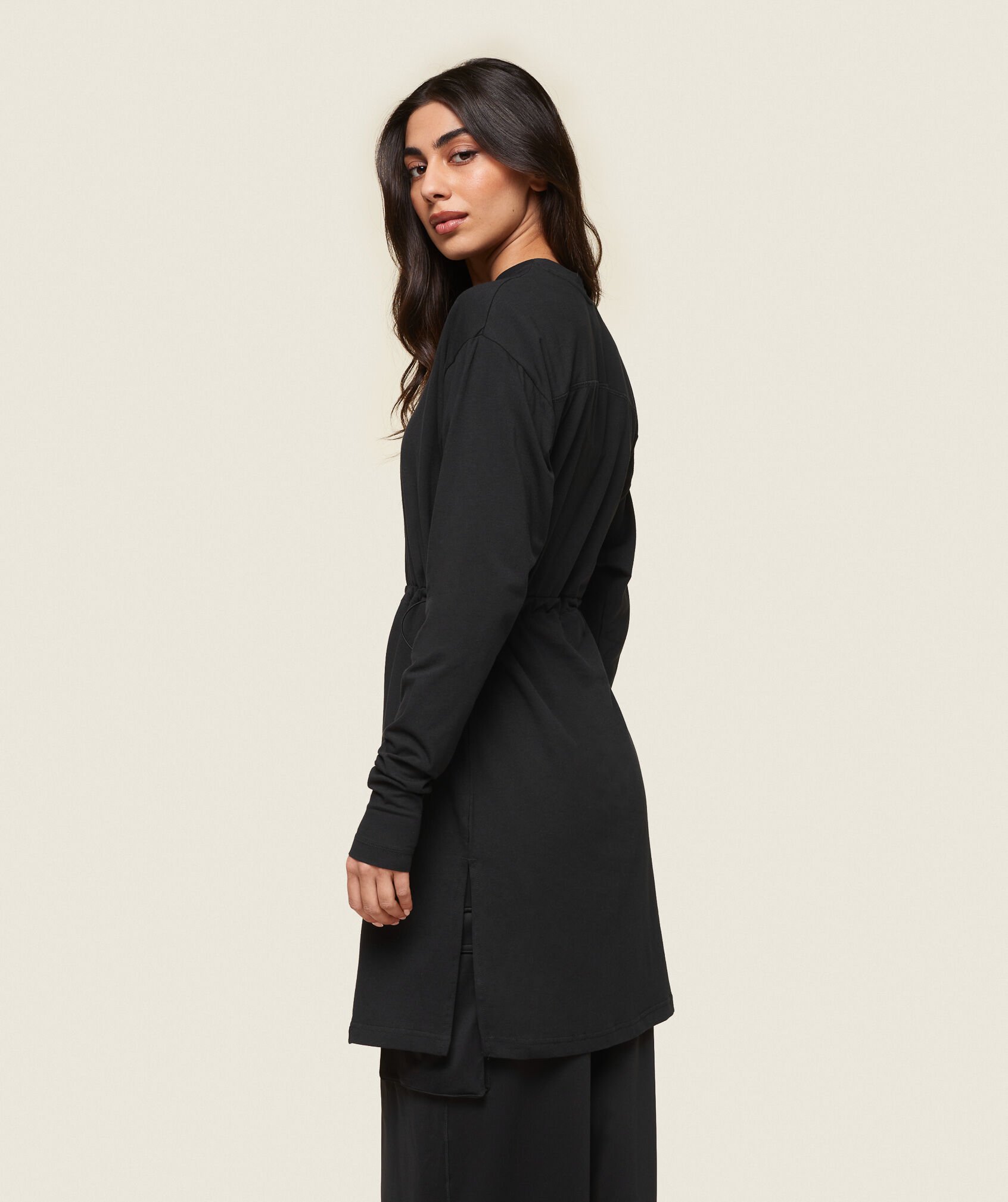 Shop GS x Leana Deeb Tunic Black - Gymshark Oman