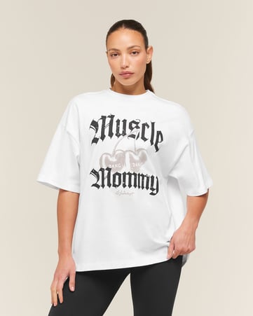Muscle Mommy Graphic T-Shirt