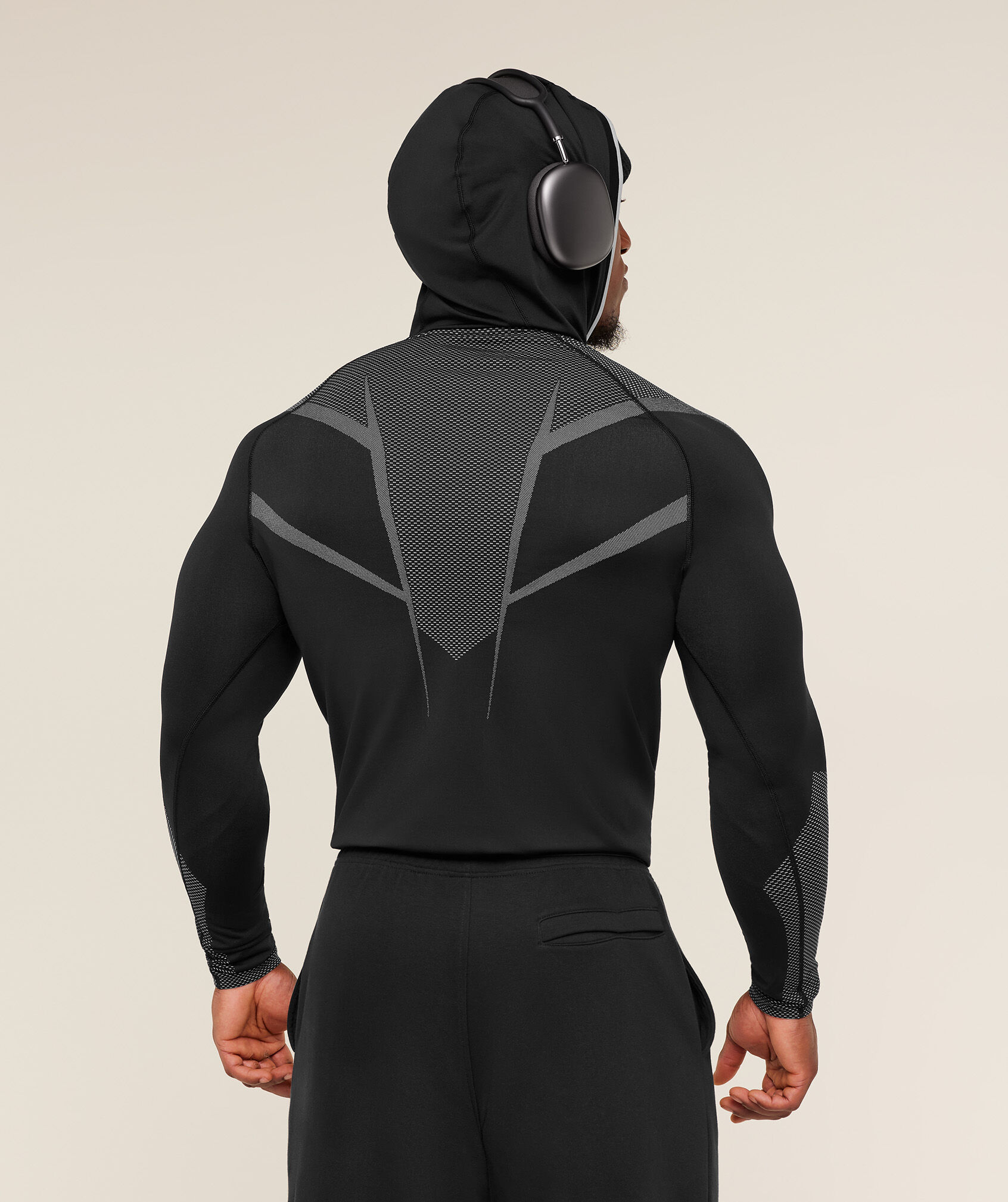 Shop Onyx 5.0 Seamless Hoodie Black/ Light Grey - Gymshark Dubai, UAE