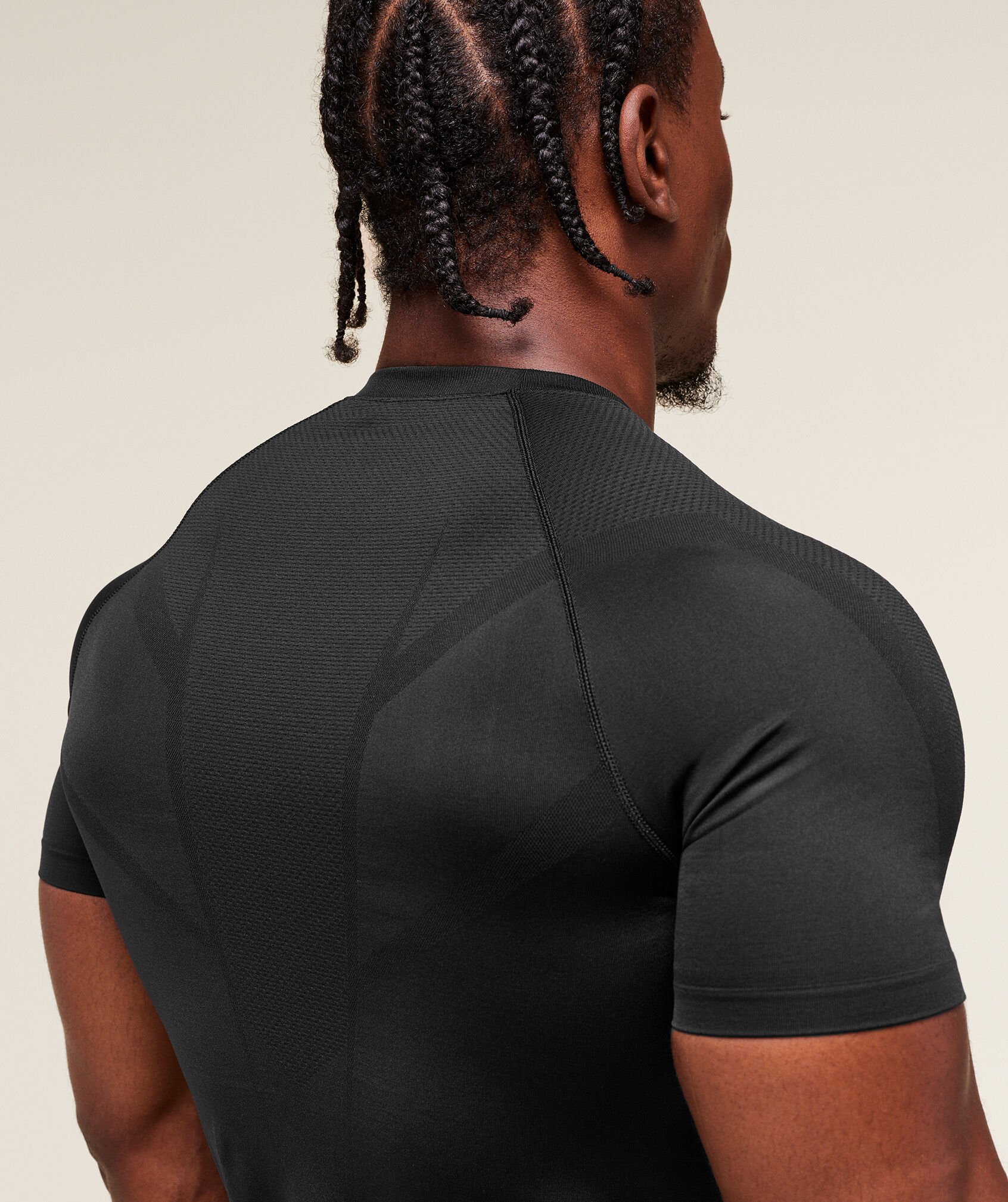 Shop Onyx 5.0 Seamless T-Shirt BLACK/BLACK - Gymshark Qatar