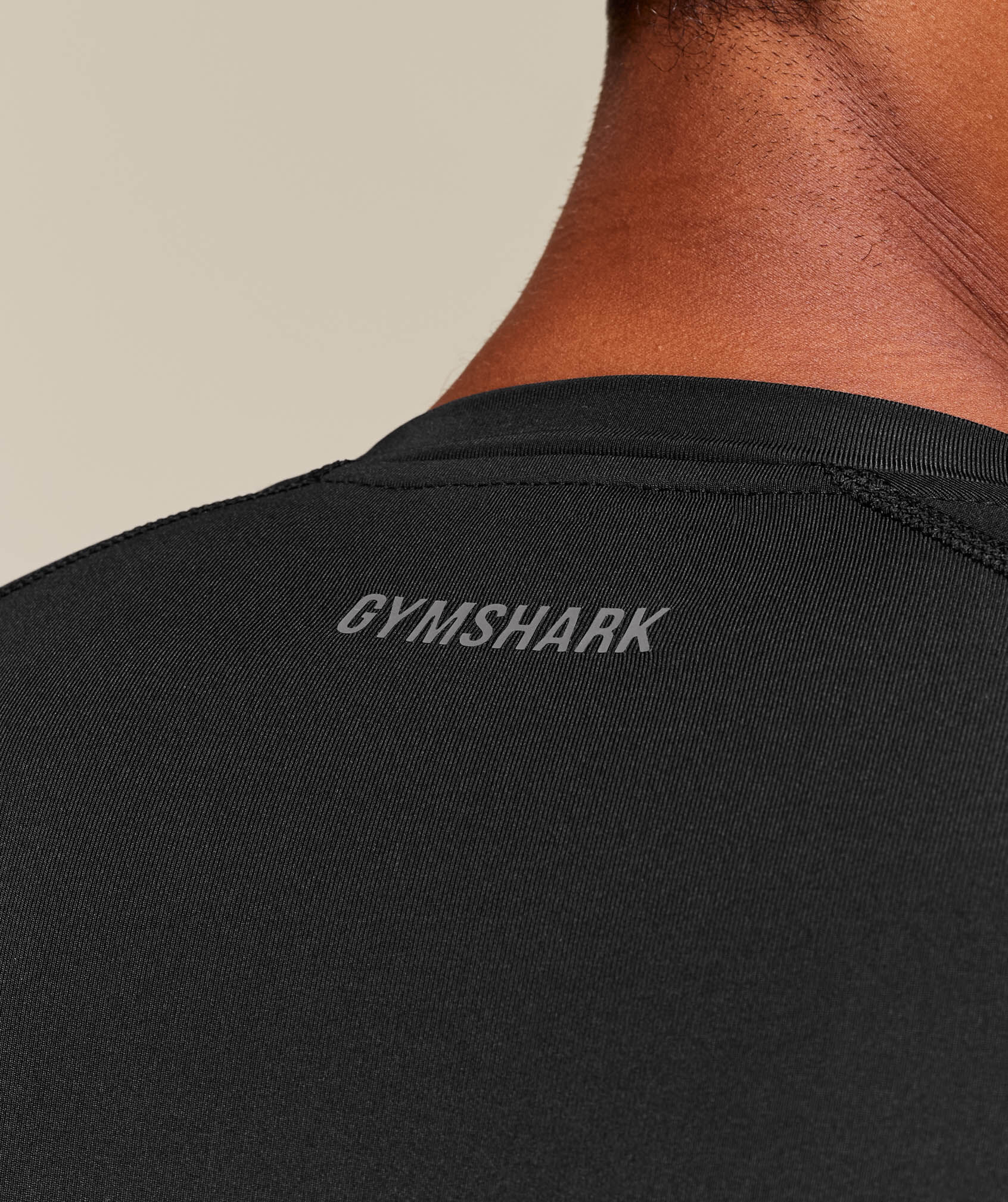 تيشيرت بيزلاير إيليمنت تيشيرت بيزلاير إيليمنت