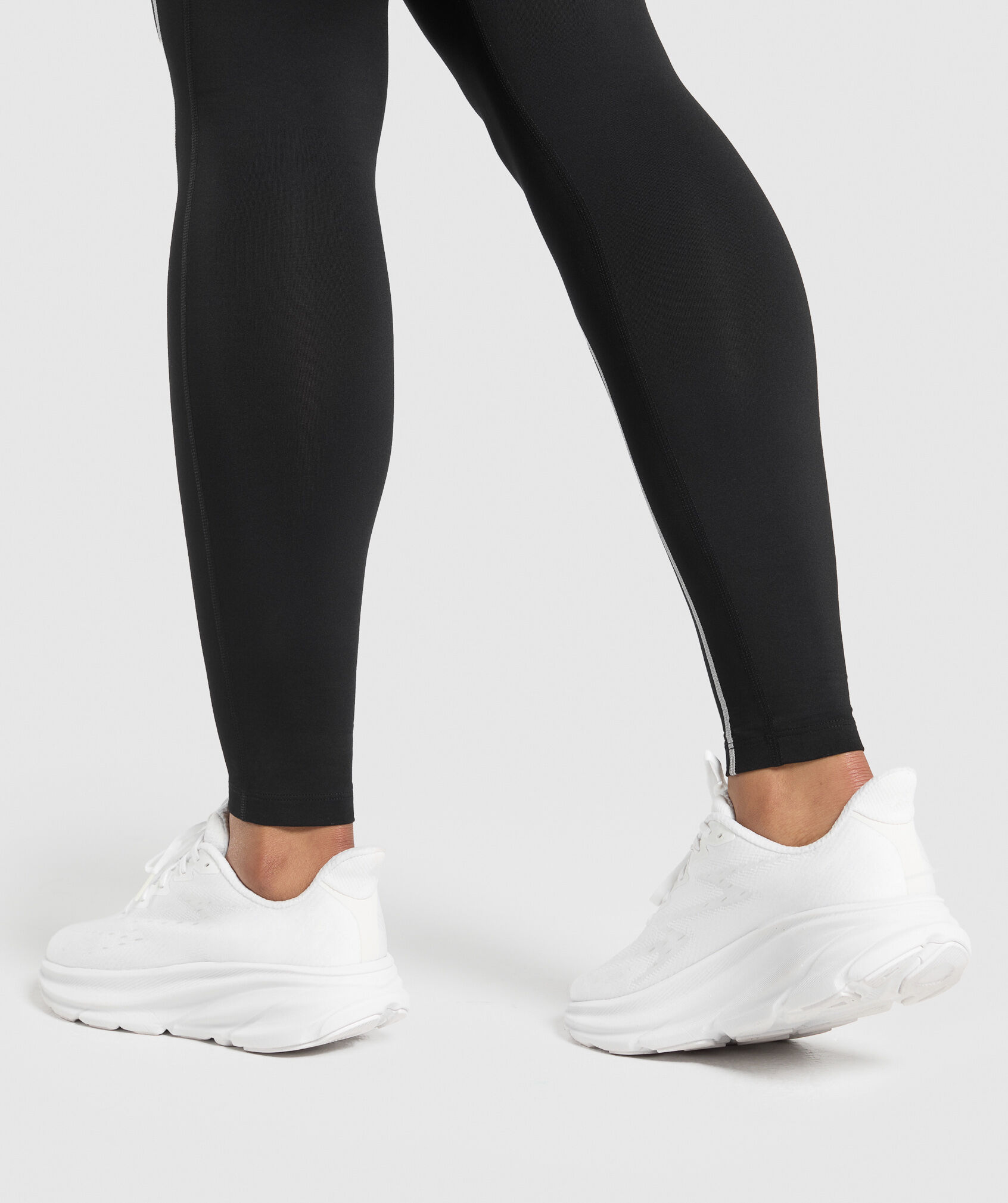 ليغينغز رانينغ وورمث