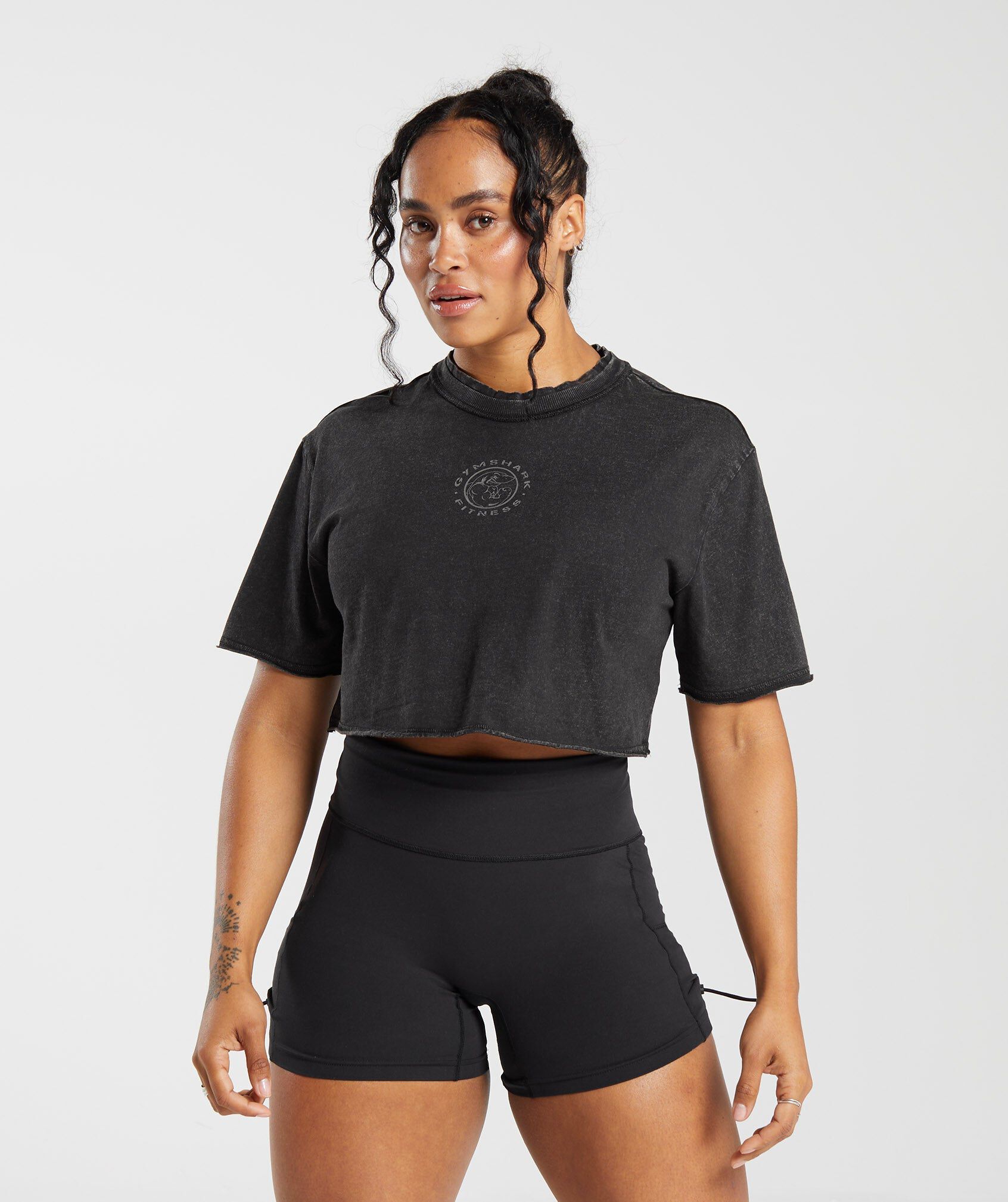 Shop Legacy Washed Crop Top Black Gymshark Oman