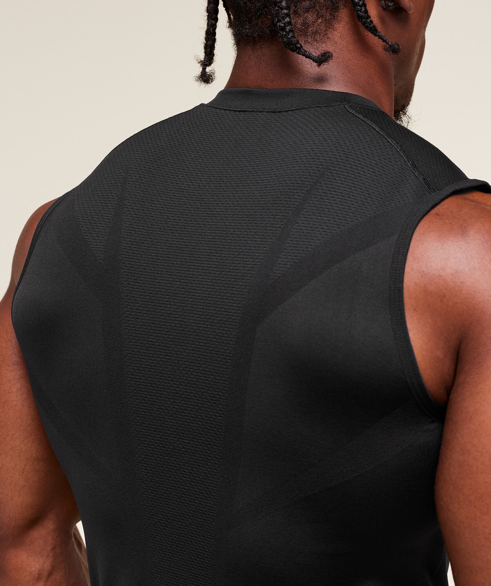 Shop Onyx 5.0 Seamless Tank BLACK/BLACK - Gymshark Jeddah & Riyadh