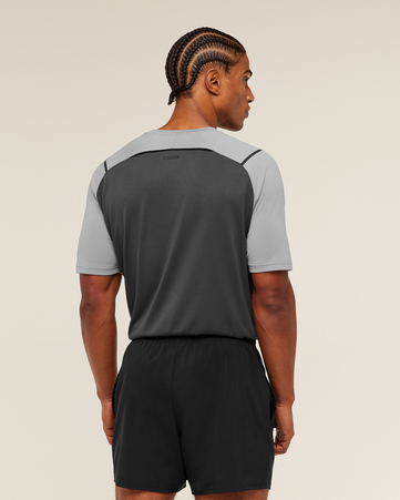 Arrival Contrast T-Shirt