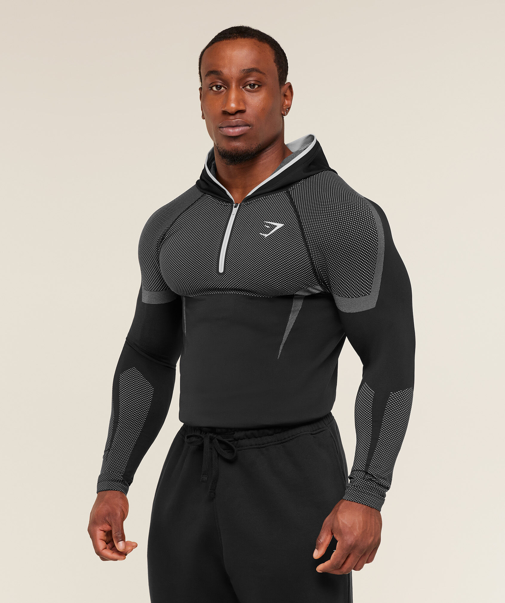 Shop Onyx 5.0 Seamless Hoodie Black/ Light Grey - Gymshark Dubai, UAE
