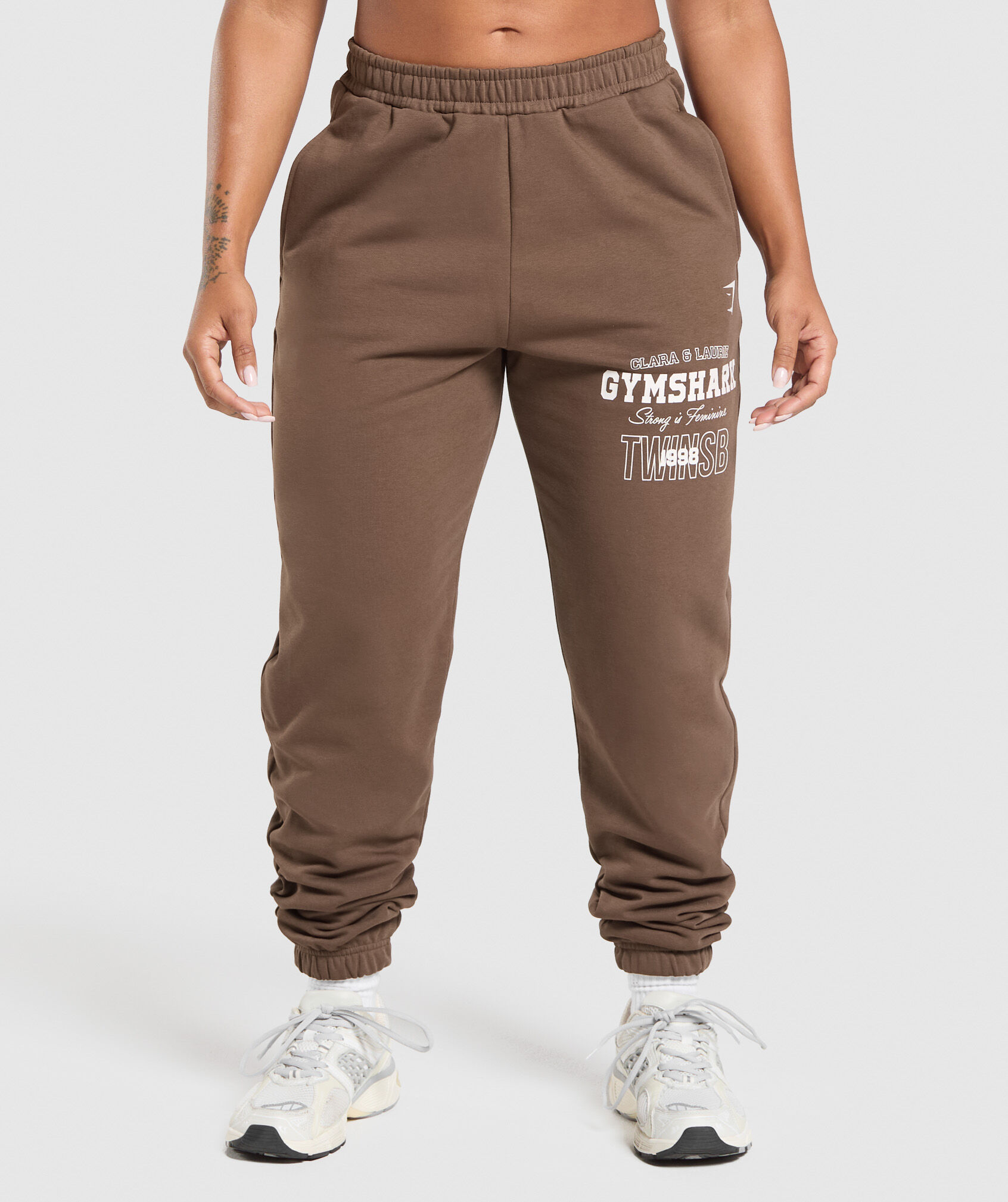 Laurie & Clara x Graphic Jogger