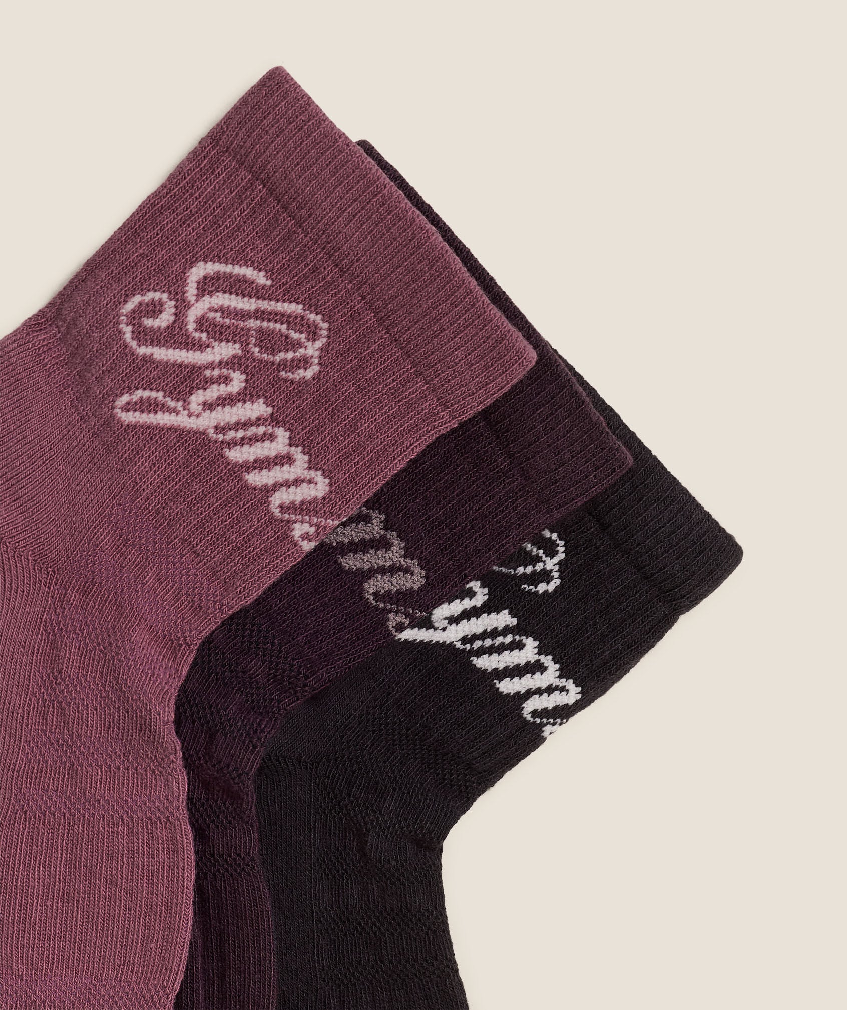 Cursive Wordmark Graphic Midi 3pk