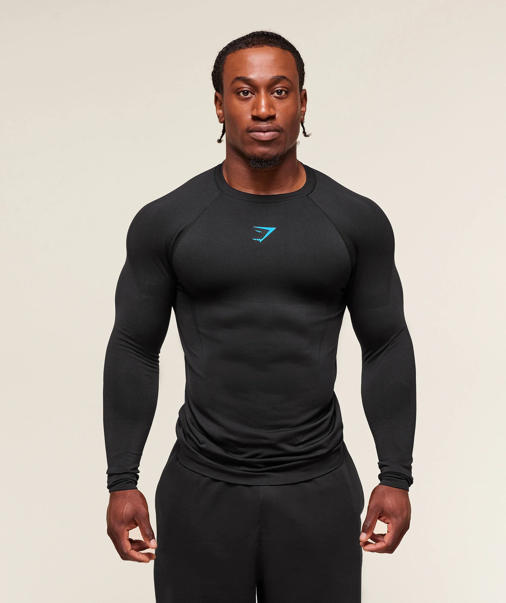 トップス  onyx 5.0 v5 T-shirts Shop Onyx 5.0 Seamless Long Sleeve T-Shirt BLACK/BLACK - Gymshark Oman
