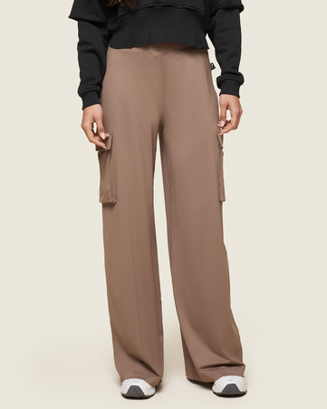 بنطال جي اس × ليانا ديب بقصة واسعة