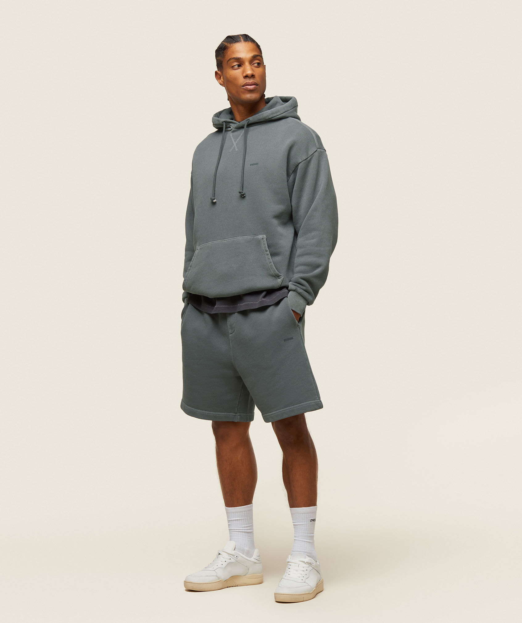 شورت سويت إفري وير