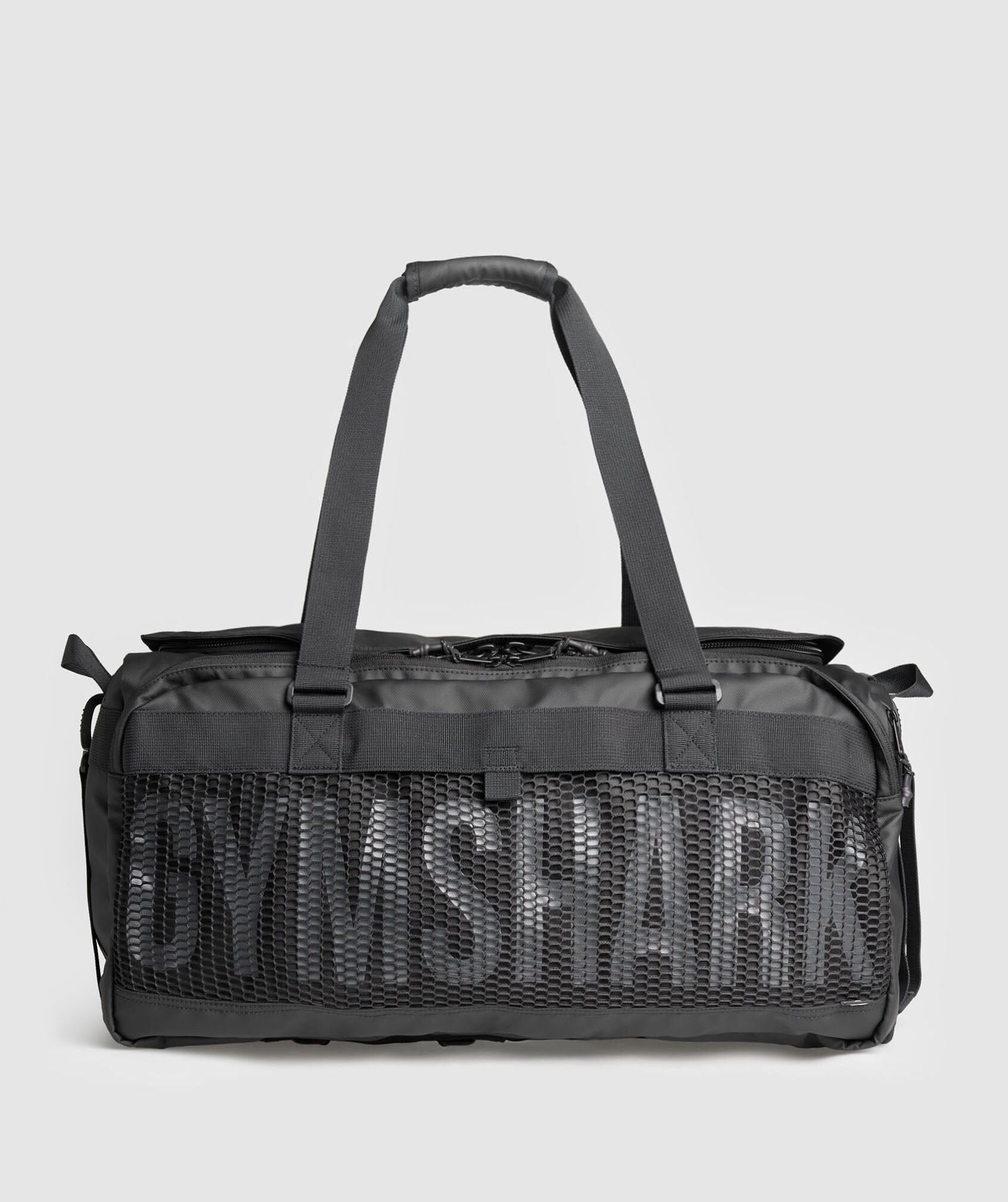 Shop Pursuit Duffle Bag Black/Pitch Grey - Gymshark Dubai, UAE
