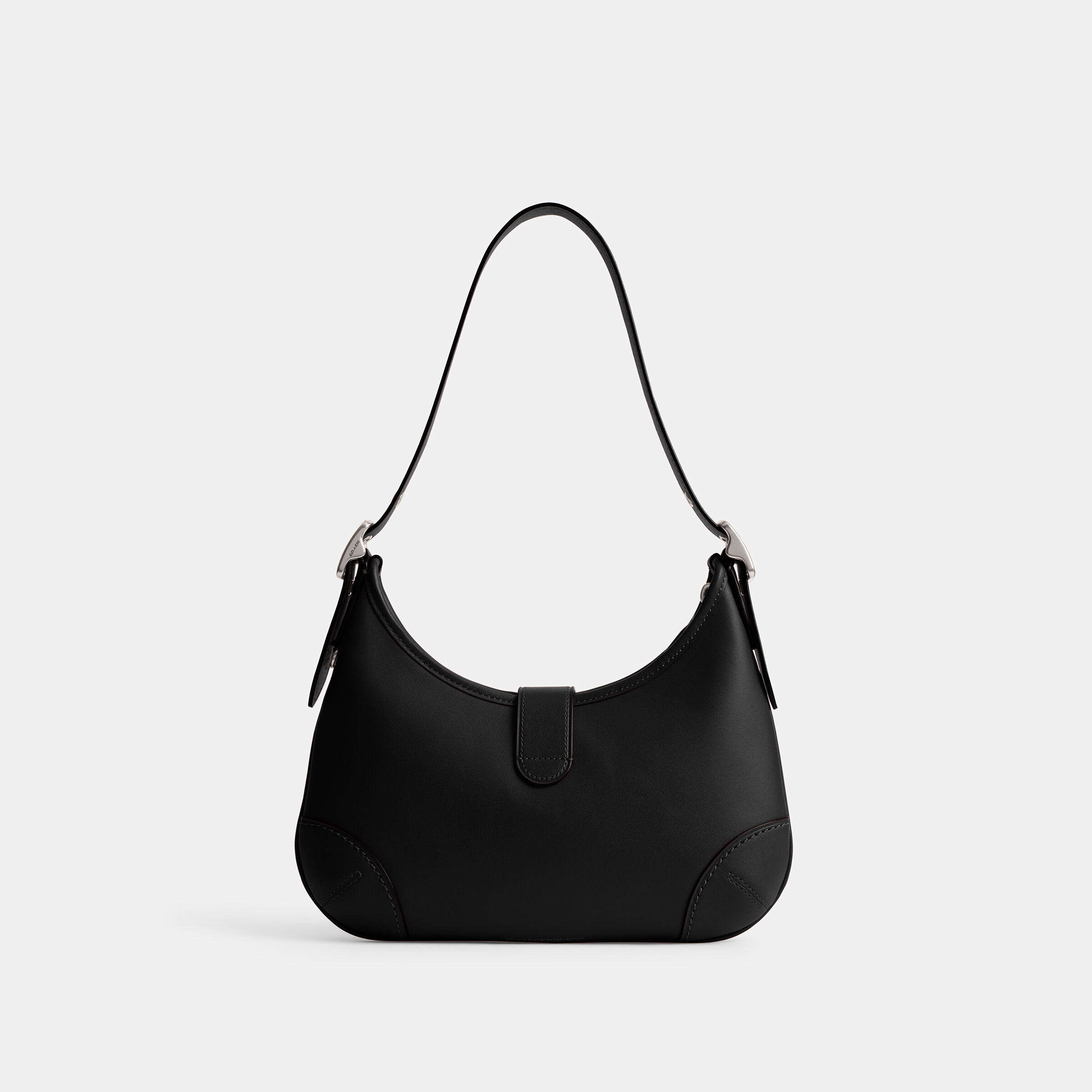 Buy COACH Hamptons Hobo Bag Black Online in UAE