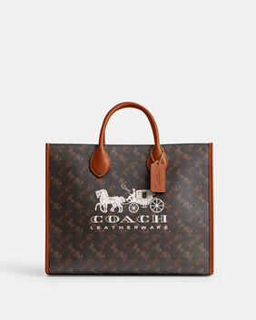 Ace Tote 35 With Horse And Carriage Print