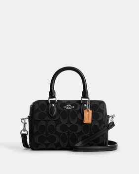 حقيبة كروس بودي روان صغيرة دنيم بنقشة شعار الماركة