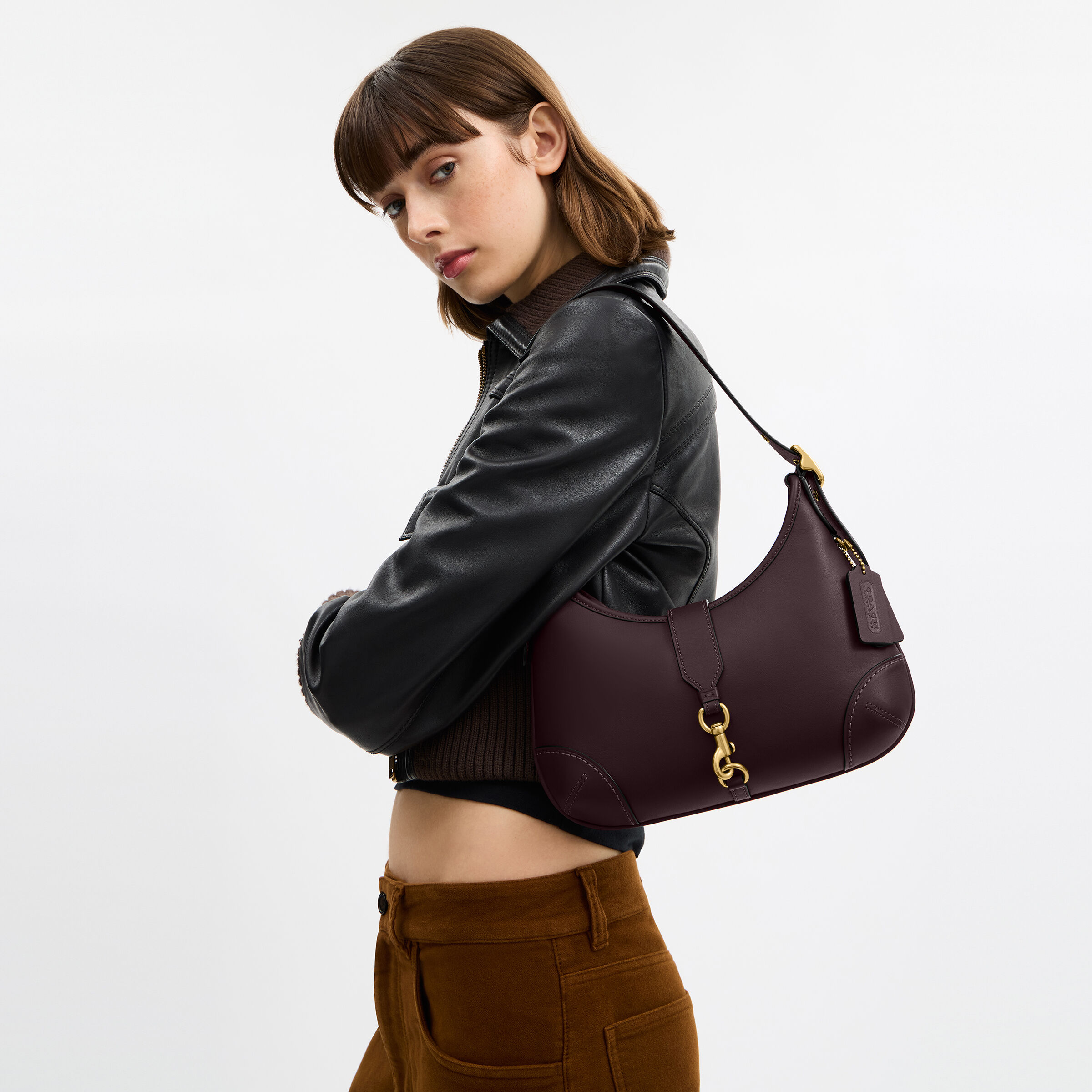 Buy COACH Hamptons Hobo Bag Dark Purple Online in UAE