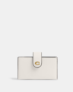 حافظة بطاقات إسنشال متعددة الفتحات