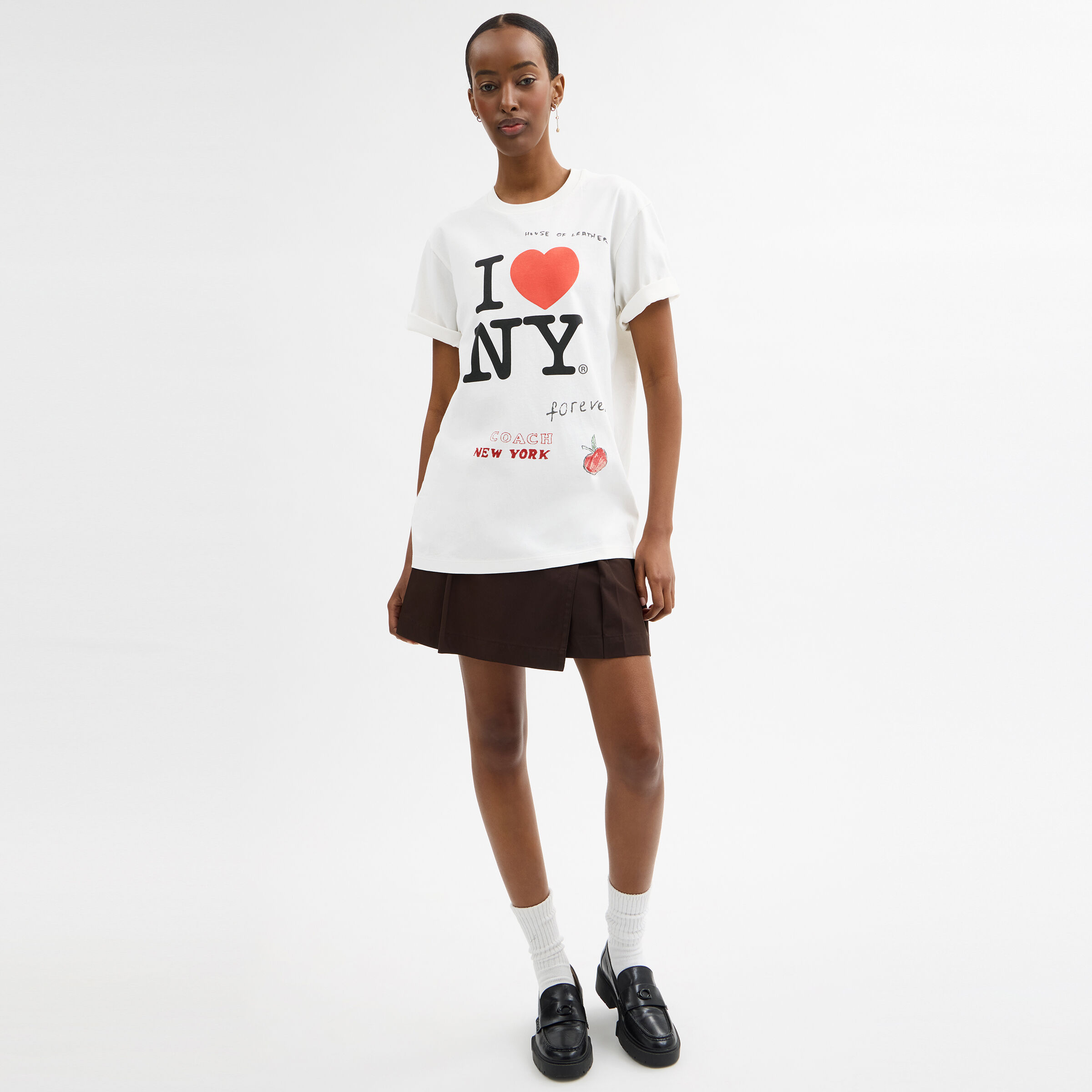 【送料込】 York New COACH Buy T-shirt UAE in Online White トップス