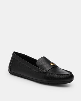 حذاء درايفر بحلية شعار الماركة منحوتة