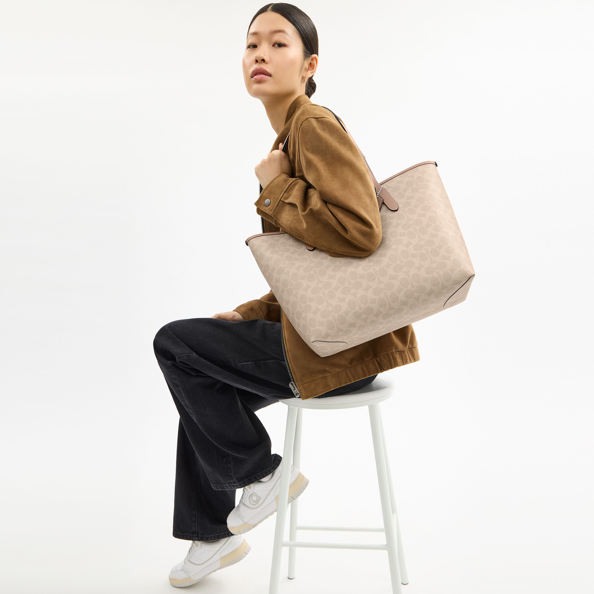 バッグ Coach Tote Bag Signature Beige A4 y2k Buy COACH City Tote Bag In Signature Canvas Open Beige Online in
