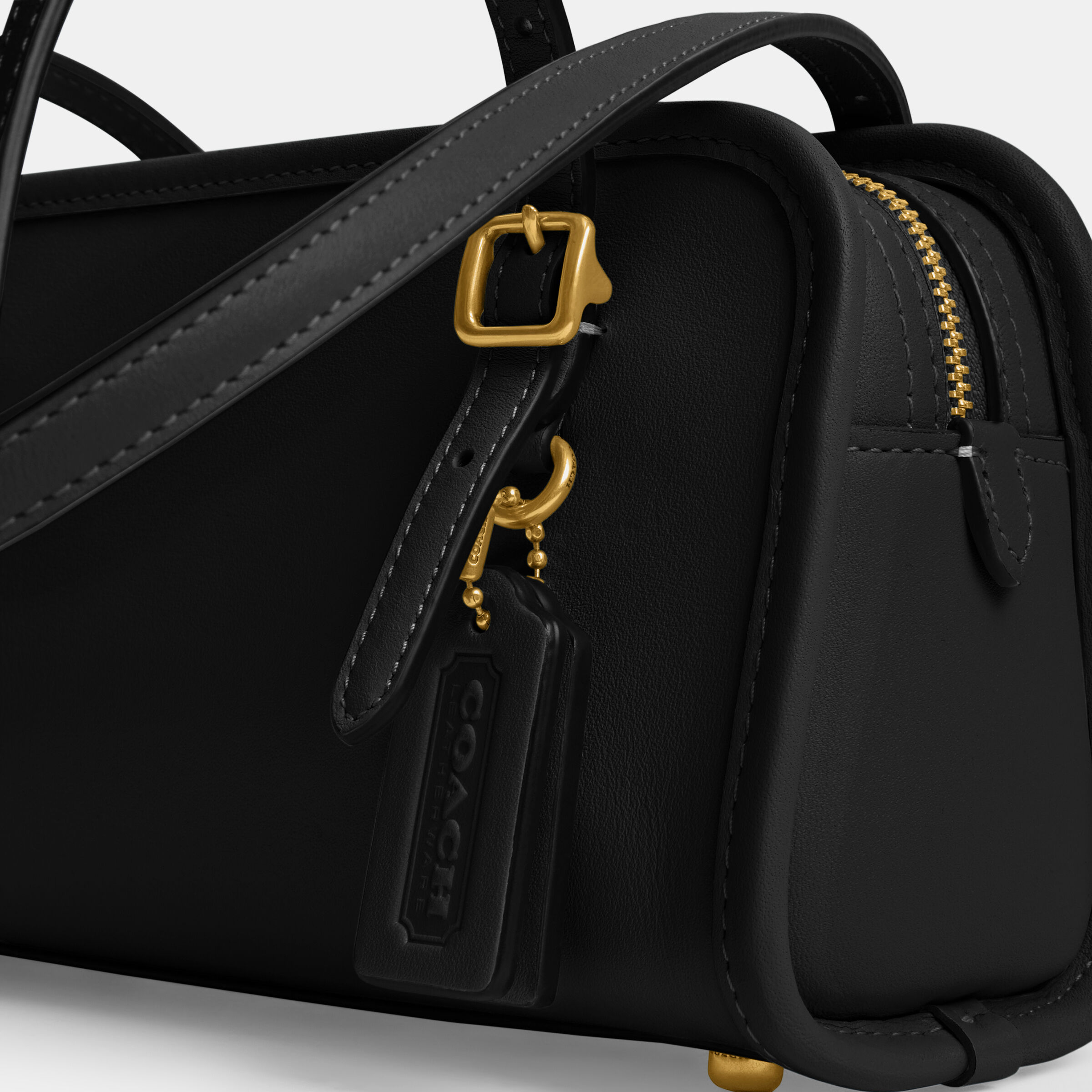 Buy COACH Swing Zip Bag 20 Black Online in Kuwait