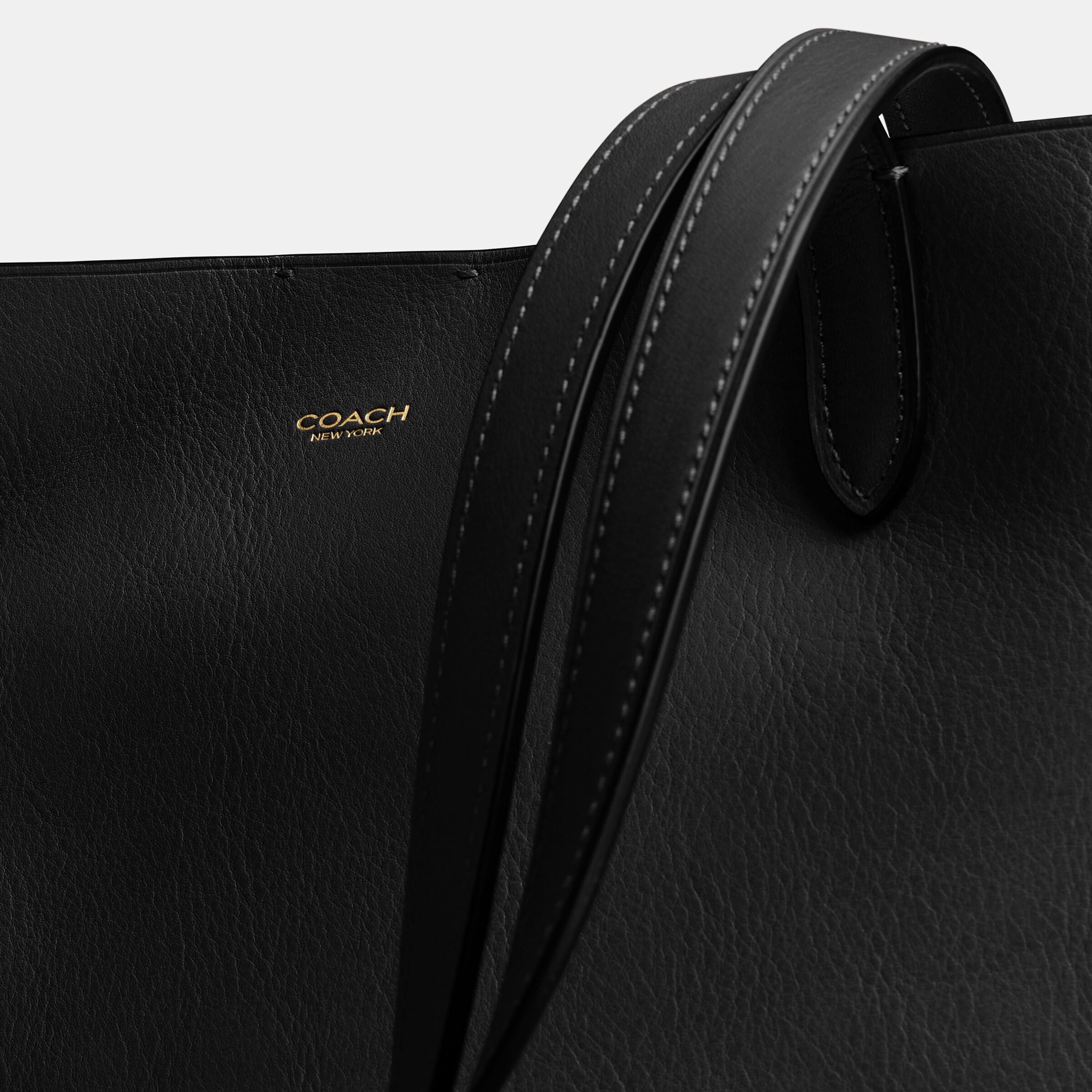 Buy COACH Manhattan Tote 37 Black Online in UAE