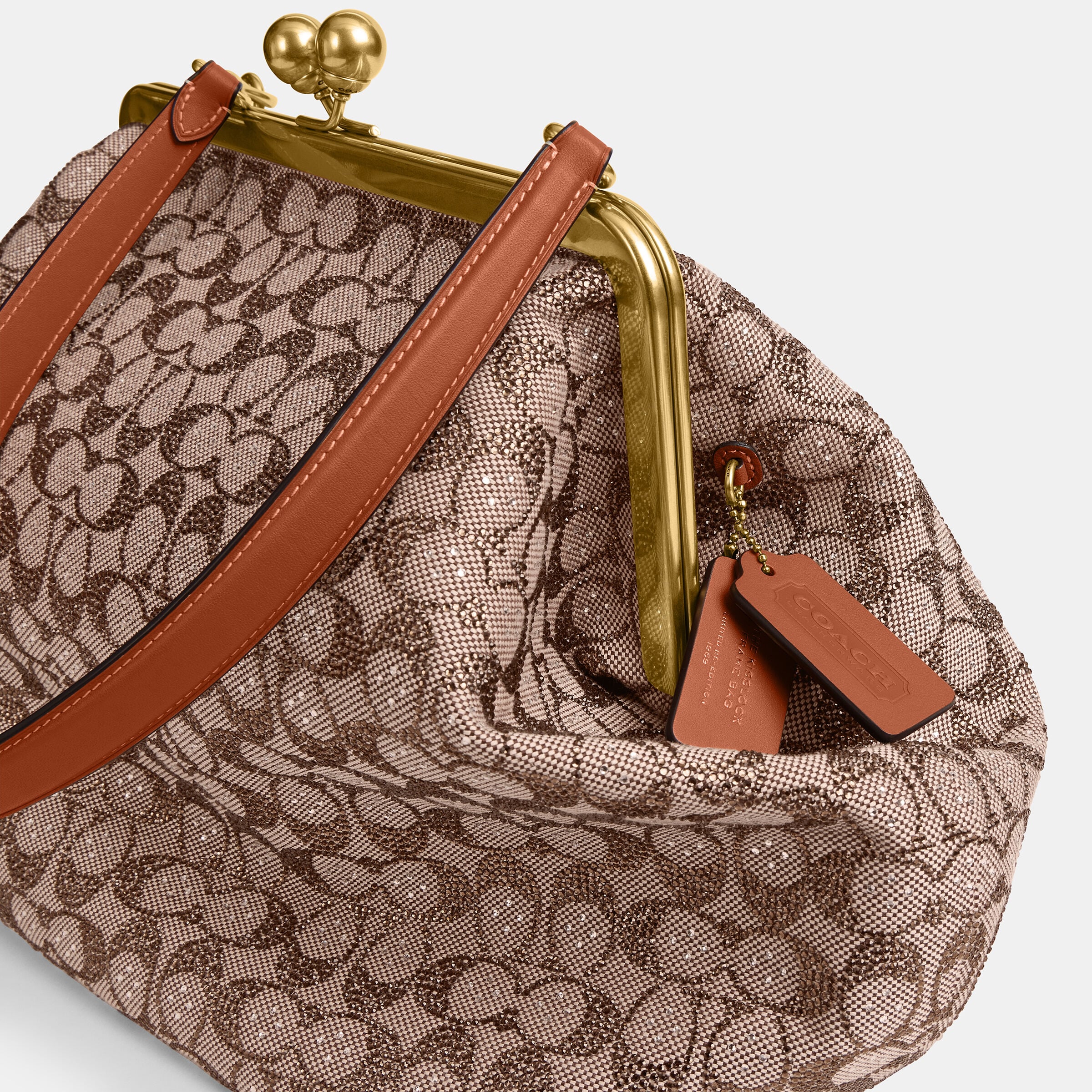 バッグ Coach Optic Signature PartyBag Kiss Lock Buy COACH Large Kisslock Frame Bag In Crystal Signature Jacquard