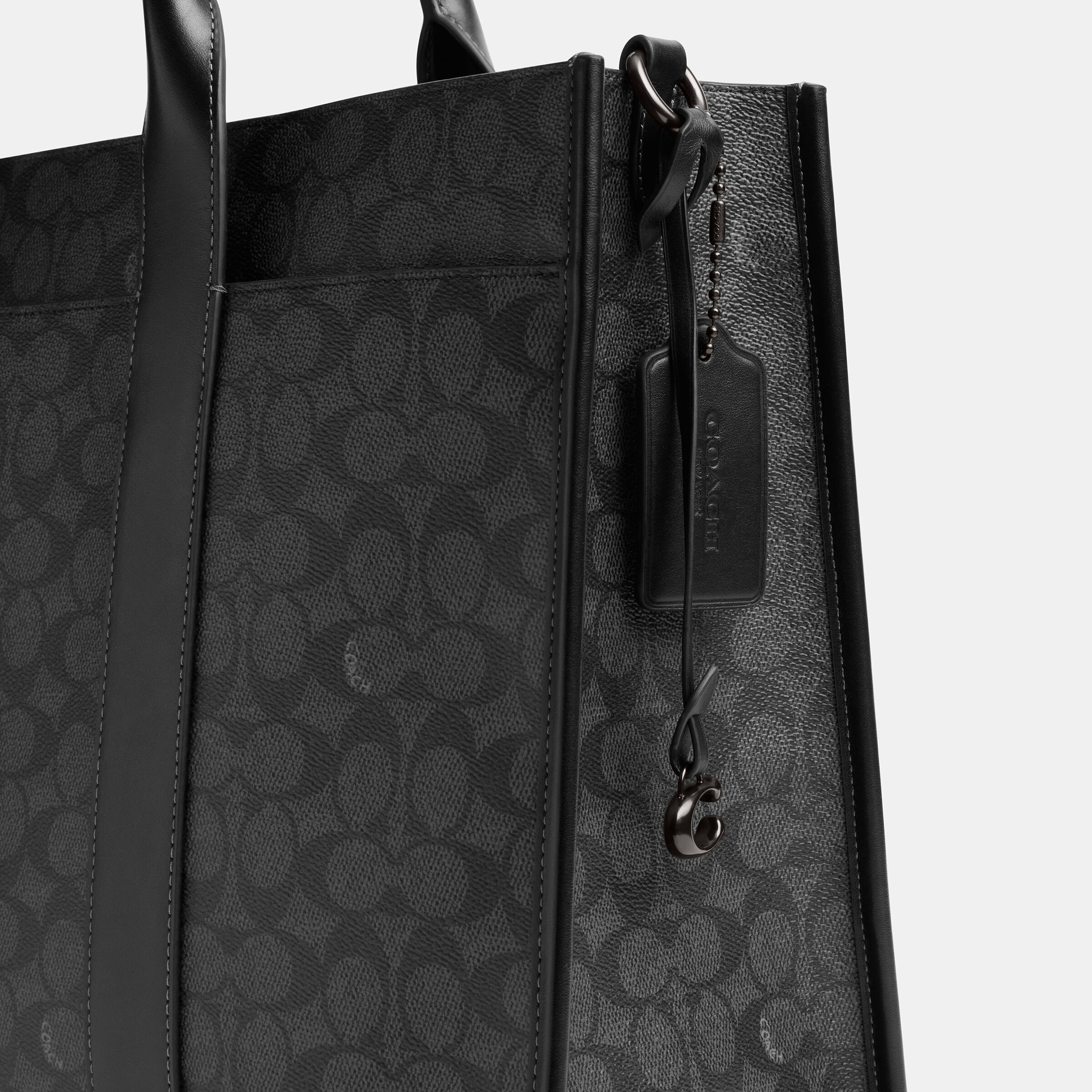 Buy COACH Wesley Tote In Signature Canvas Black Online in UAE