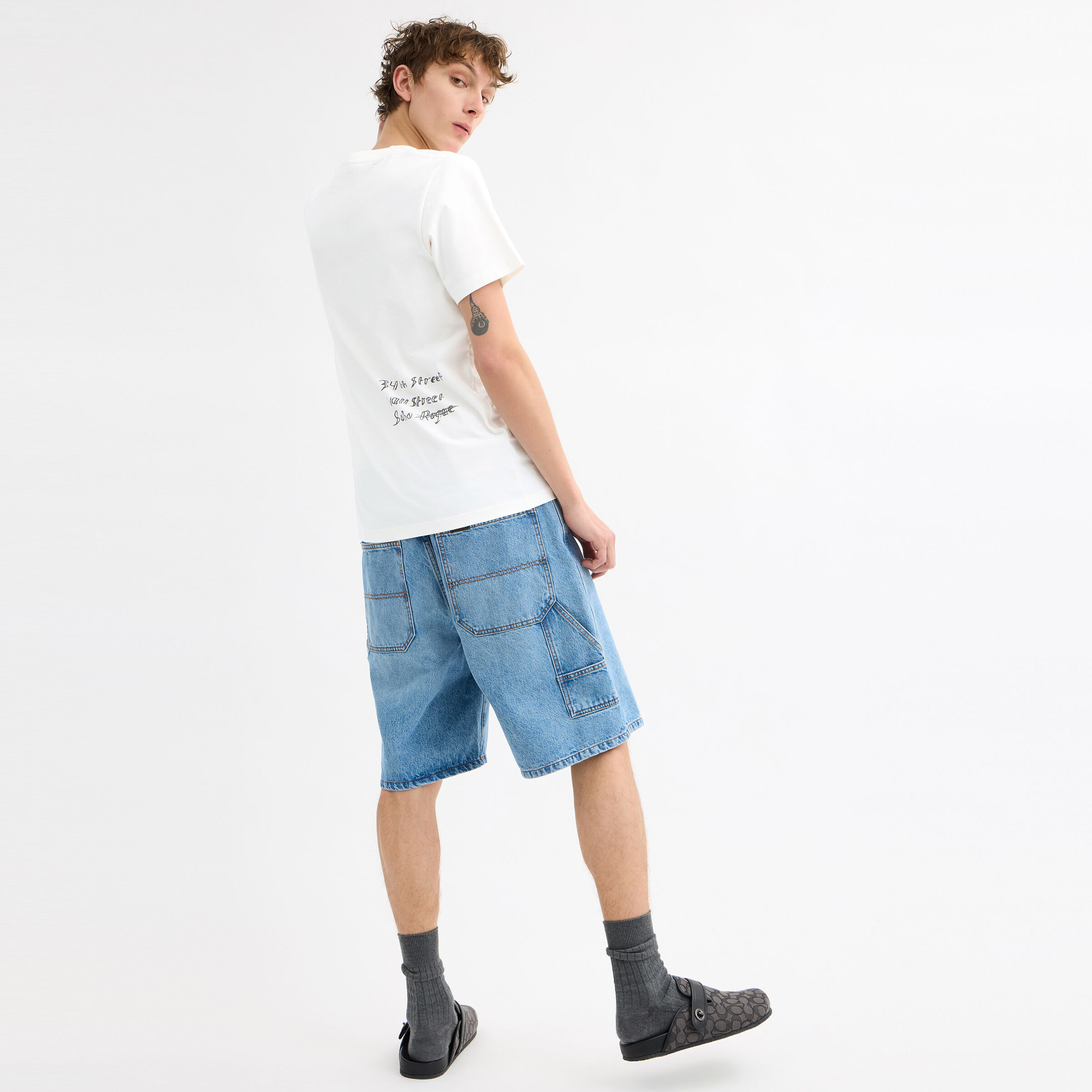 Buy COACH New York T-shirt White Online in UAE